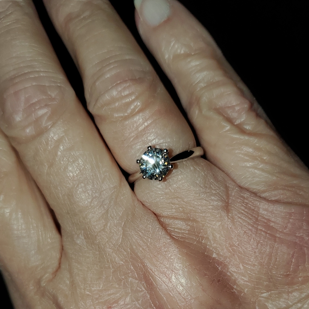 NWOT Moissanite Sterling Silver Size 6-9 Adjustable Ring.